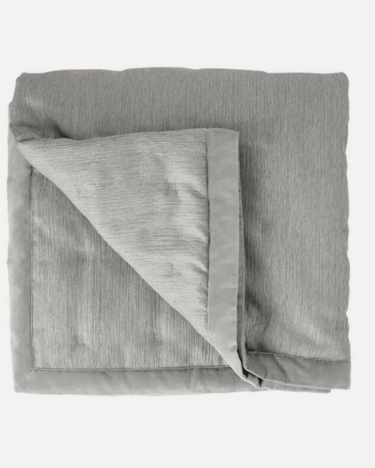 DONNA KARAN Radiance Full / Queen Silver Grey Metallic Quilt $440 New, Defect - Image 3 of 4