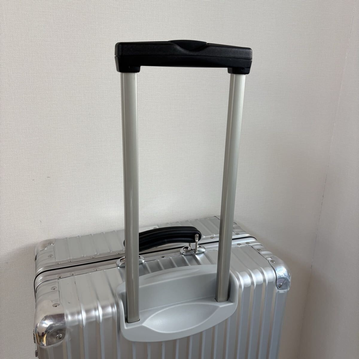 Rimowa Classic Check-In M Lufthansa 61L Silver 4 wheels Carry Case