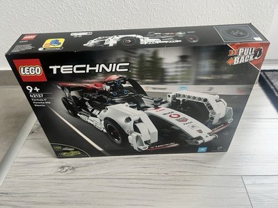 LEGO TECHNIC: Formula E Porsche 99X Electric (42137)