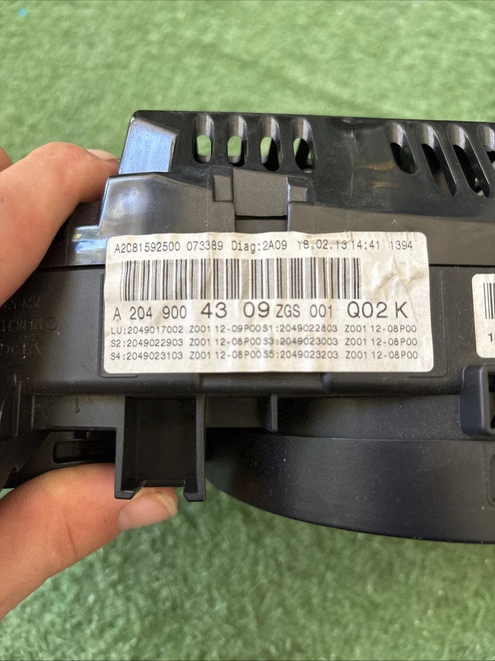 CLUSTER DE VELOCIDADE Mercedes-Benz C250 C300 C350 C63 2013 13 2049004309 1165386 - Imagem 4 de 4