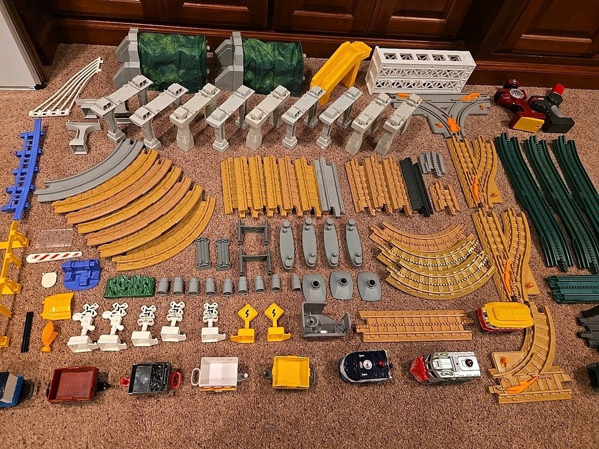 Fisher Price GEO TRAX Vintage Train Set, Tracks, Engines, Bridges