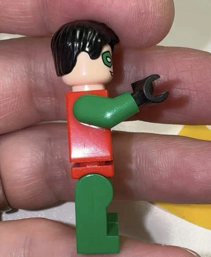 LEGO Robin Minifigure BAT025  Vintage 2008 DC Super Heroes - Image 4 of 4