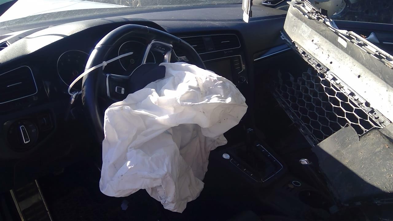 Used Right Windshield fits: 2017 Volkswagen Golf gti pillar Right Grade A