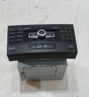 MERCEDES E350 3.0 CDI 2011 ,SAT NAV RADIO AUDIO CD HEAD UNIT  P/N : A2129006913