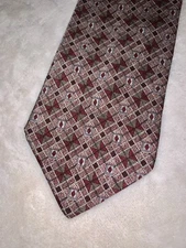 Geoffrey Beene Necktie Tie Neckwear Dark Red Hour Glass Diamond Pattern 58”x4”