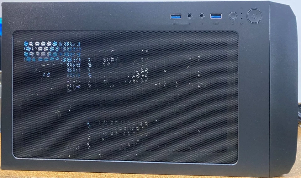 [USED][DENT][BLACK] BFC-NSE-300-KKGSK-RP] BitFenix Nova Mesh SE TG Midi Tower - Image 3 of 4