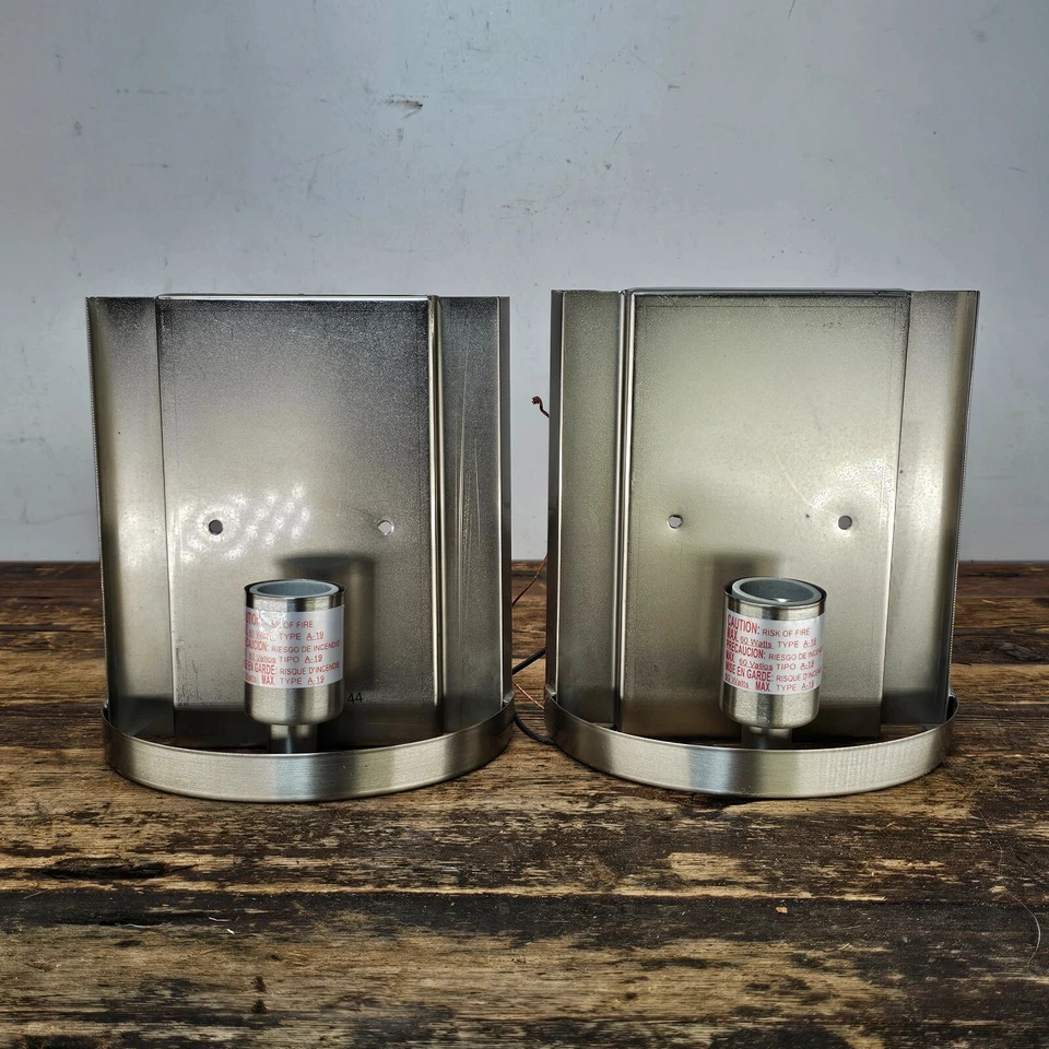 Комплект из 2 матовых никелевых настенных бра для туалетного столика с текстурированным стеклом - Изображение 3 из 4