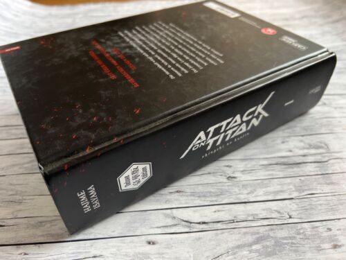 ATTACK ON TITAN Deluxe - Band 1 - Shingeki No Kyojin - Manga - deutsch - Bild 2 von 3