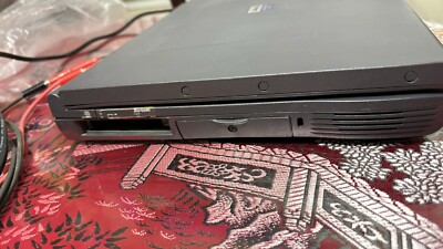 PC VINTAGE Collection ! Portable DELL LATITUDE CPI R 40Go DD 256MO