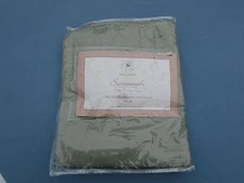 1 Savannah Floral Finely stitched Light Green Standard Pillow Sham  NIP