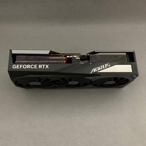 UNVOLLSTÄNDIG AORUS MASTER Geforce RTX 4090 Grafikkarte DEFEKT (OHNE CHIP) - Afbeelding 5 van 10