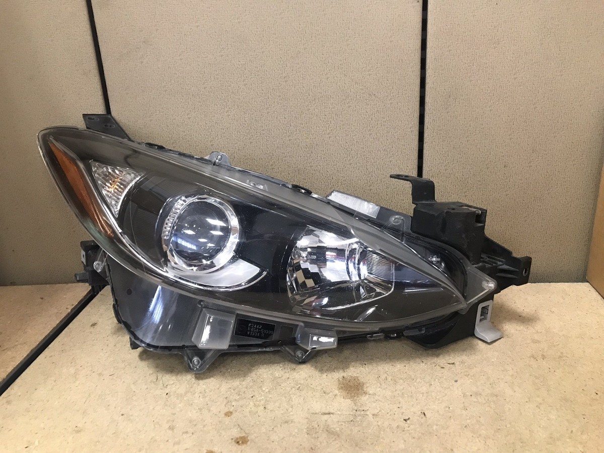 2014-2016 MAZDA 3 OEM PASSENGER SIDE HEADLIGHT PART#: B45A-51030