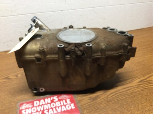 Oil Tank Reservoir￼ # 15721-HN2-000, 15710-HN2-000 Honda 2003 Rubicon 500 ATV 4x - Foto 9 di 12