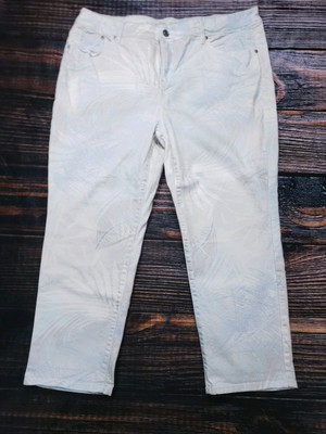 so slimming girlfriend crop