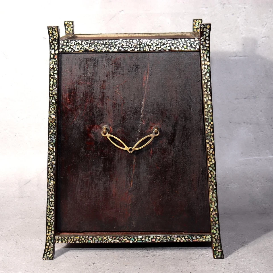 Antiguo gabinete de almacenamiento japonés de madera con incrustaciones de madreperla WBX322 Foto 3 de 4