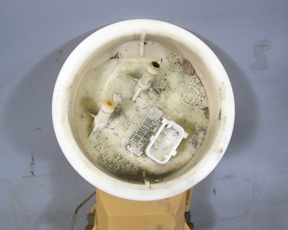 Bomba de combustible BMW Z3 con transmisor de nivel 1996-2002 OEM USADO Roadster cupé Foto 2 de 3