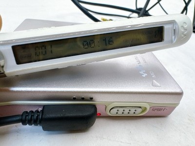 SONY MDプレーヤー ピンク MZ-E520 Sony MZ-E520 MD Walkman MiniDisc Portable Player Pink MDLP Tested