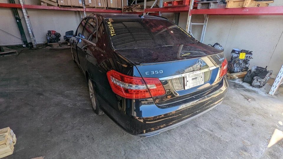 Б/у передняя левая дверь в сборе передняя подходит: 2013 Mercedes-Benz Mercedes e-class 21 - Изображение 3 из 4