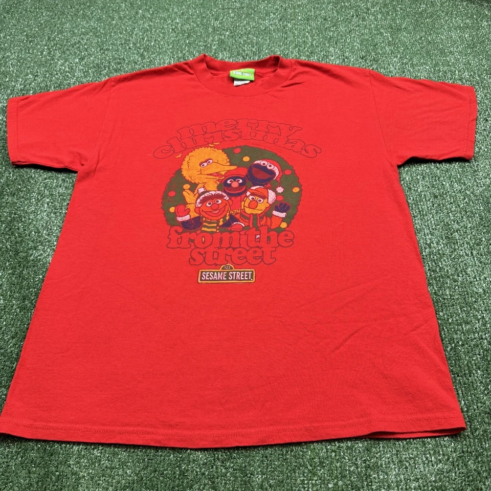 Camiseta Gráfica Plaza Sésamo Vintage Talla L Roja Manga Corta Feliz Navidad Foto 2 de 4