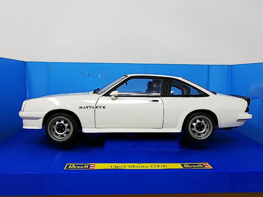 激レア 1/18 Revell オペル マンタ B GT/E 激レア 1/18 Revell オペル マンタ B GT/E - メルカリ