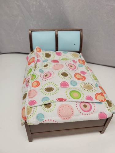 2007 Fisher Price Dollhouse Playhouse Miniature Bed Blanket My Loving Family