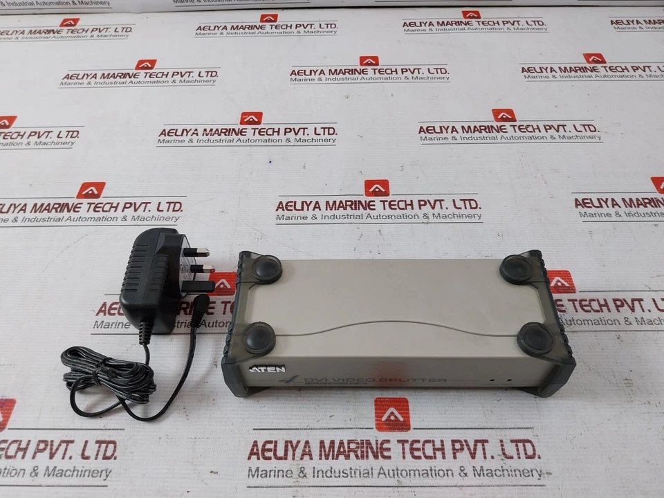 Aten VS164 4-Port DVI Video Splitter JOD-S-053240BS 100-240V, 50/60Hz, 0.5A 5.3V - Immagine 2 di 4