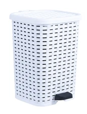 Superio Wicker Outdoor / Indoor Step-On Trash Can 12 qt White Trash Can with Lid