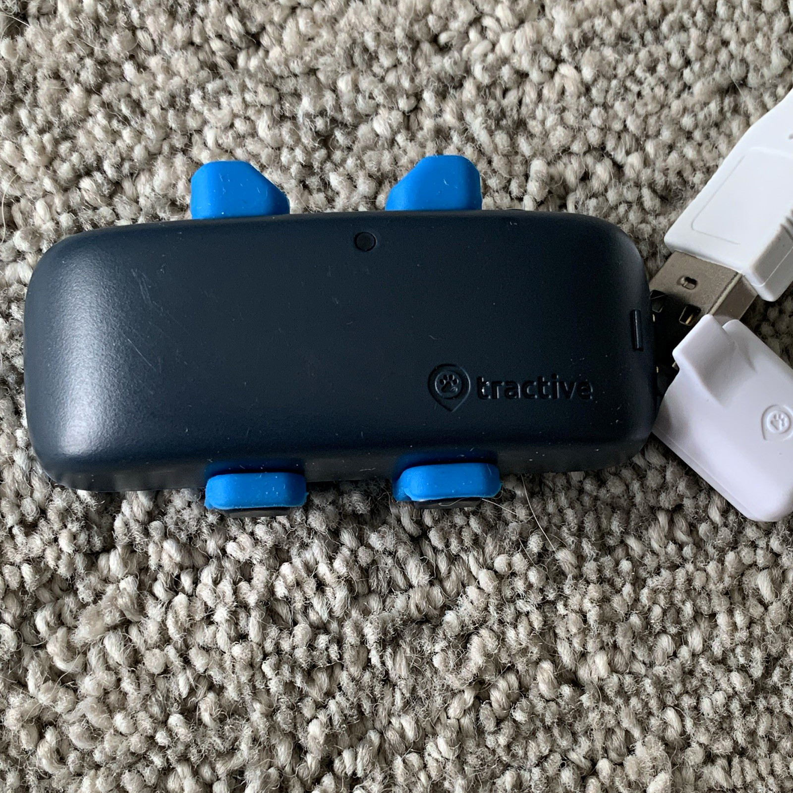 Tractive GPS Rechargeable Dog Tag Pet Tracker for Android w/ USB Cable & Guides