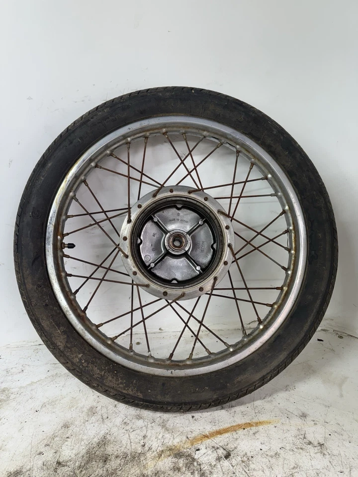 Llanta delantera Suzuki GT185 1973-1978 Foto 2 de 4