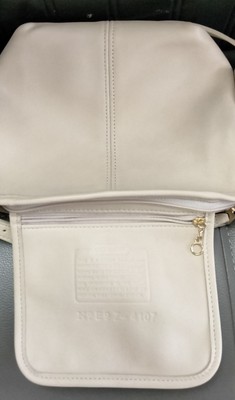 バッグ vintage coach old soho mini Boston White RARE