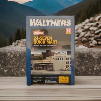 NIB Walthers Cornerstone HO Kit  Winners Circle Thank Heaven 7/11 Store Building