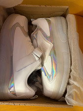Kids Roller Skate Shoe White Silver Heelys style lights Size 41 EU youth NEW