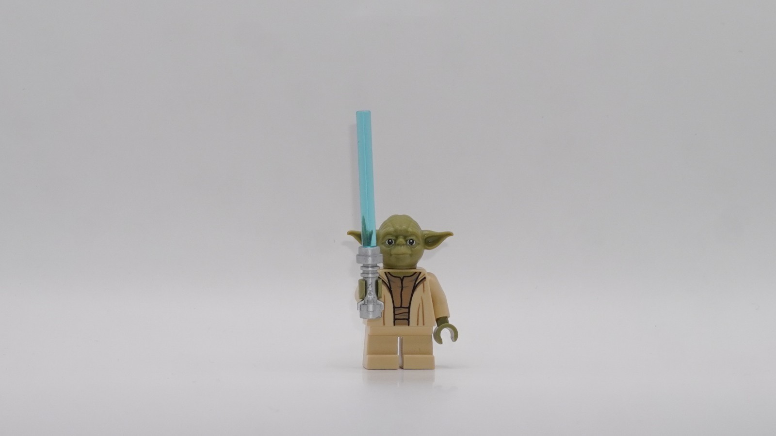 Lego Star Wars Yoda sw0471 verde oliva 75017 con sable de luz