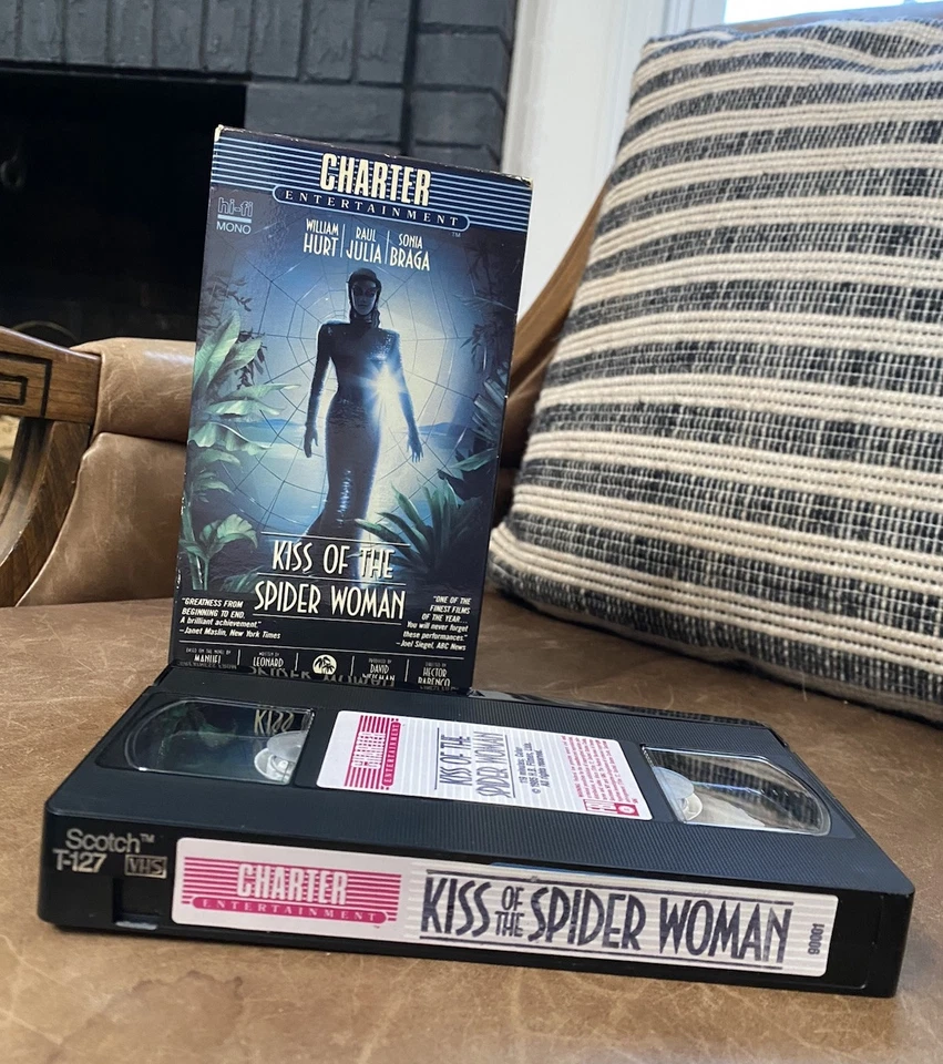 Kiss of the Spider Woman VHS Tape 1985 Rare Thriller Vtg Spiderweb Cult OOP HTF - Image 2 of 4