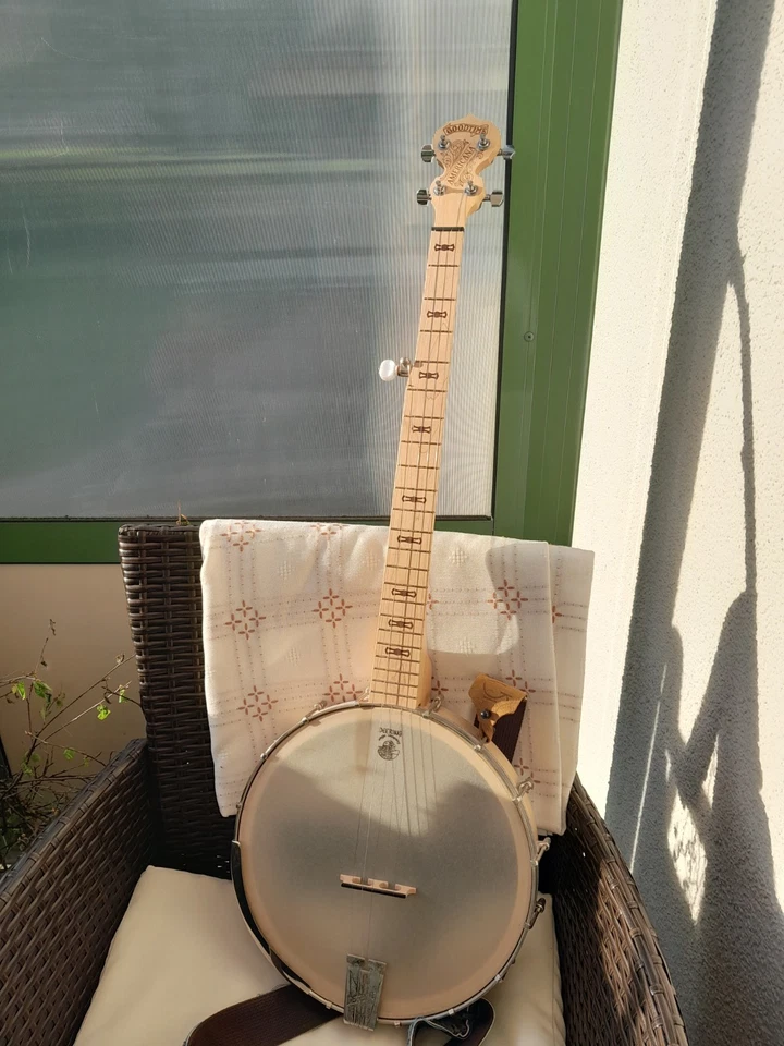 Deering Americana 5 String Banjo mit Gigbag und Gurt - Bild 3 von 3