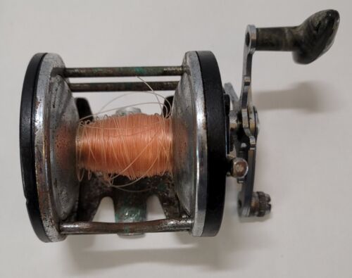 VTG OCEAN CITY NO. 113 BAY CITY FISHING REEL - Picture 6 of 8