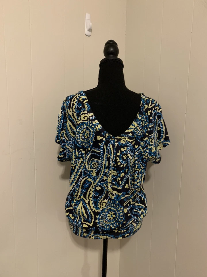 Banana Republic Factory Womens Cap Sleeve Blouse XS V Neck Front And Back - Image 2 of 4