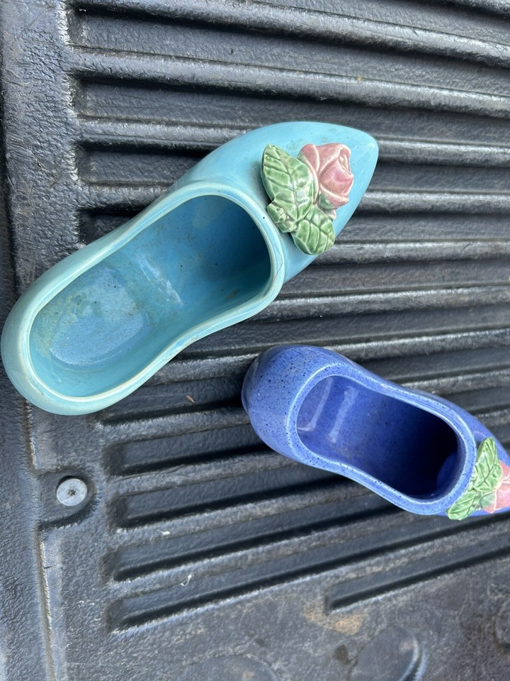 McCoy Pair of Dutch Shoe Planters Pink Rose 8 x 2.5 x 3 inches. Free