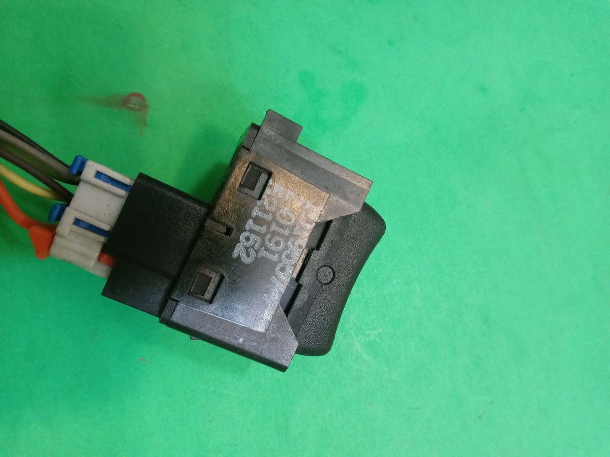 しも Rear Axle Seal 1013794 for 1986-Present Club Car DS