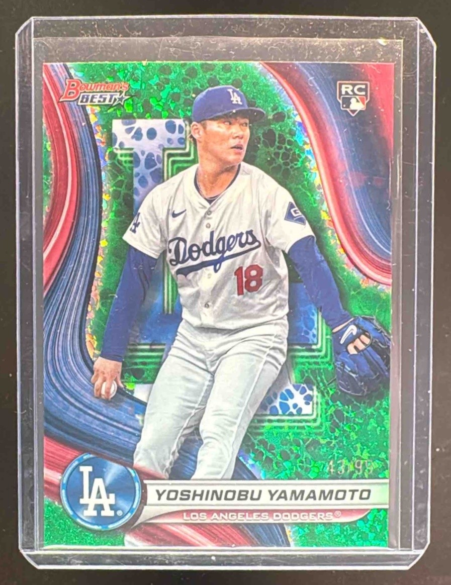 Yoshinobu Yamamoto 2024 Bowman's Best #34 Green Mini-Diamond Refractor RC /99