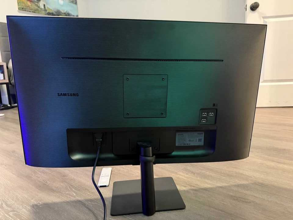 Monitor inteligente Samsung 32 pulgadas 4K UHD Foto 3 de 4