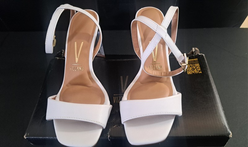 Vizzano Women's White Sandals,  Size 7.