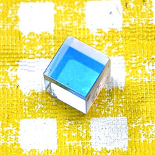 10x10x10mm Melles Griot Polarizing Beam Splitter (PBS) Cubes - 633 nm - READ