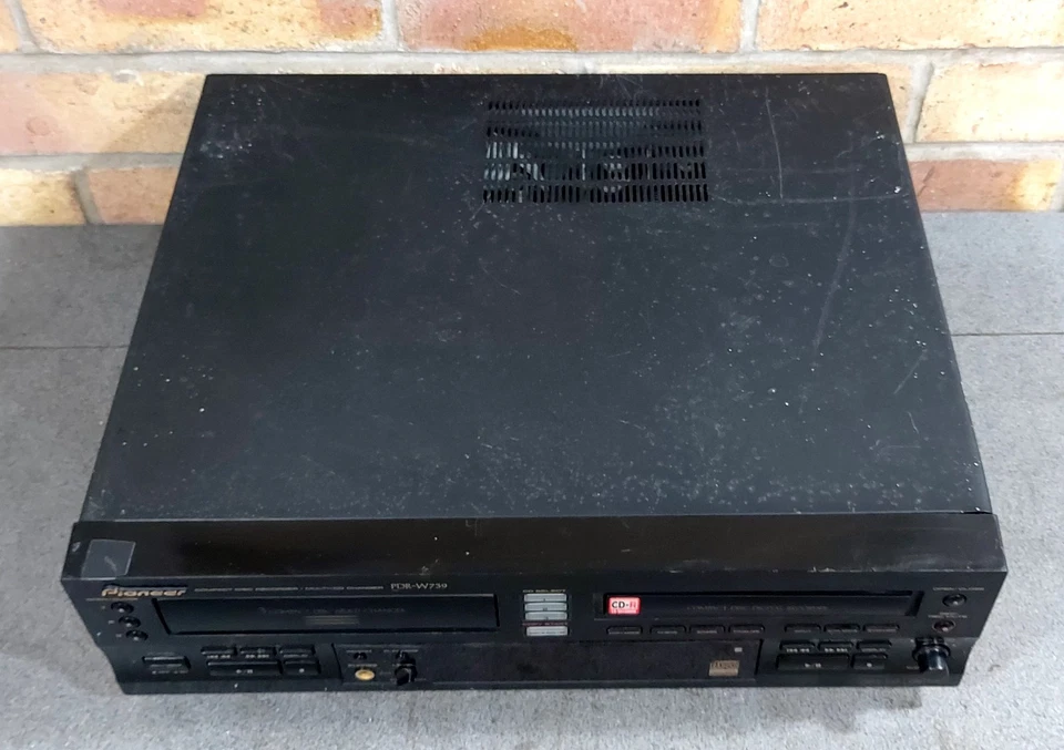 RARE Pioneer PDR-W739 CD Recorder & 3-CD Changer Hifi Separate Faulty - Image 4 of 4