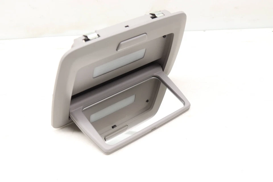 BMW 740LD XDRIVE 2015 - tocador trasero/espejo de maquillaje 9130971 Foto 2 de 4