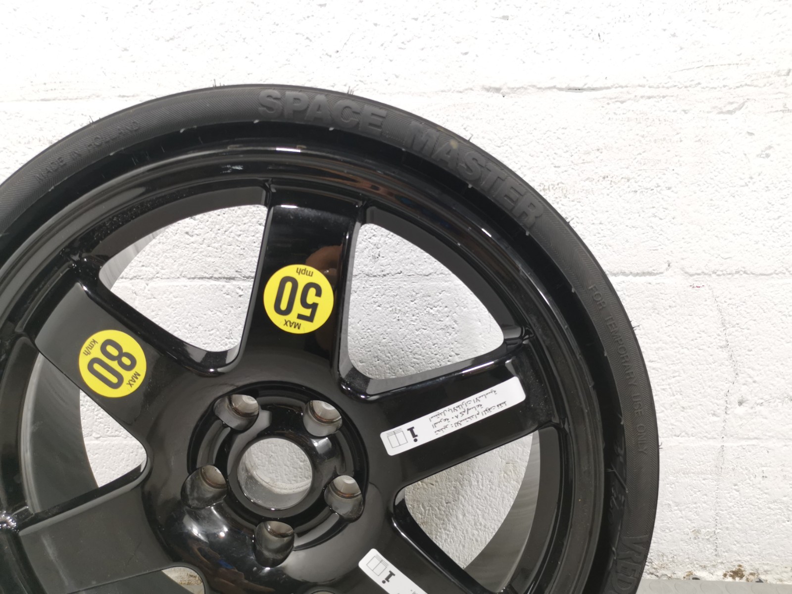 Maserati Levante 2017 Spare tire