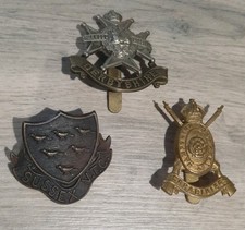Sussex VTC  DERBYSHIRE Regiment  Hampshire Yeomanry Brass Cap Badges