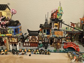 The LEGO Ninjago Movie: All 5 City Sets(100%) Complete.