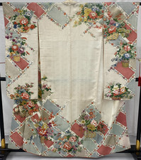 Japanese Vintage Kimono Furisode silk White Expensive Gorgeous Drit Height 62 in