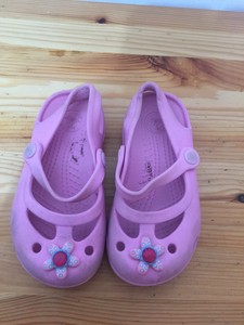 mary jane crocs toddler
